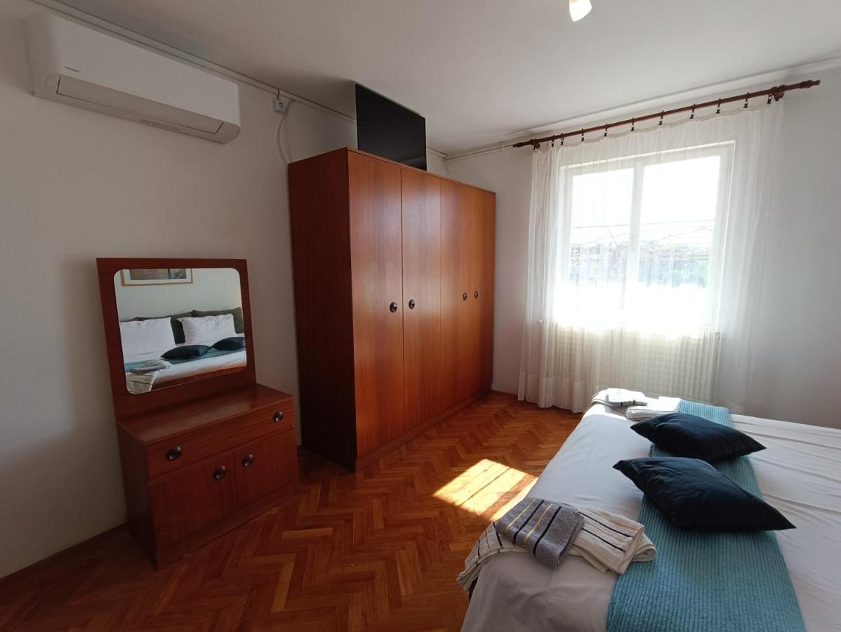 Rooms Rita เซรส ภายนอก รูปภาพ