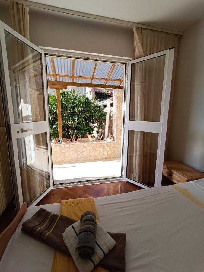Rooms Rita เซรส ภายนอก รูปภาพ