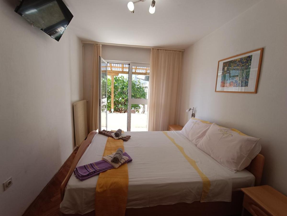 Rooms Rita เซรส ภายนอก รูปภาพ