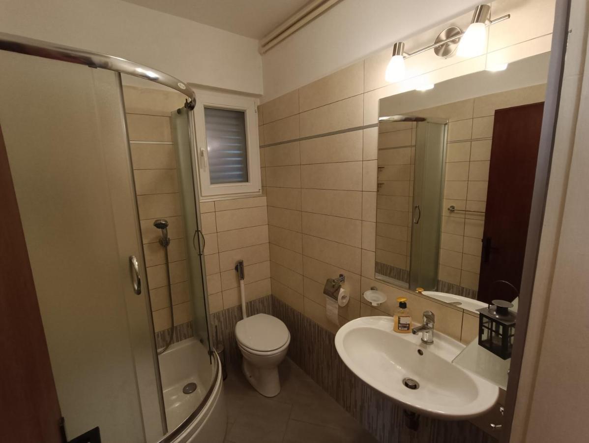 Rooms Rita เซรส ภายนอก รูปภาพ